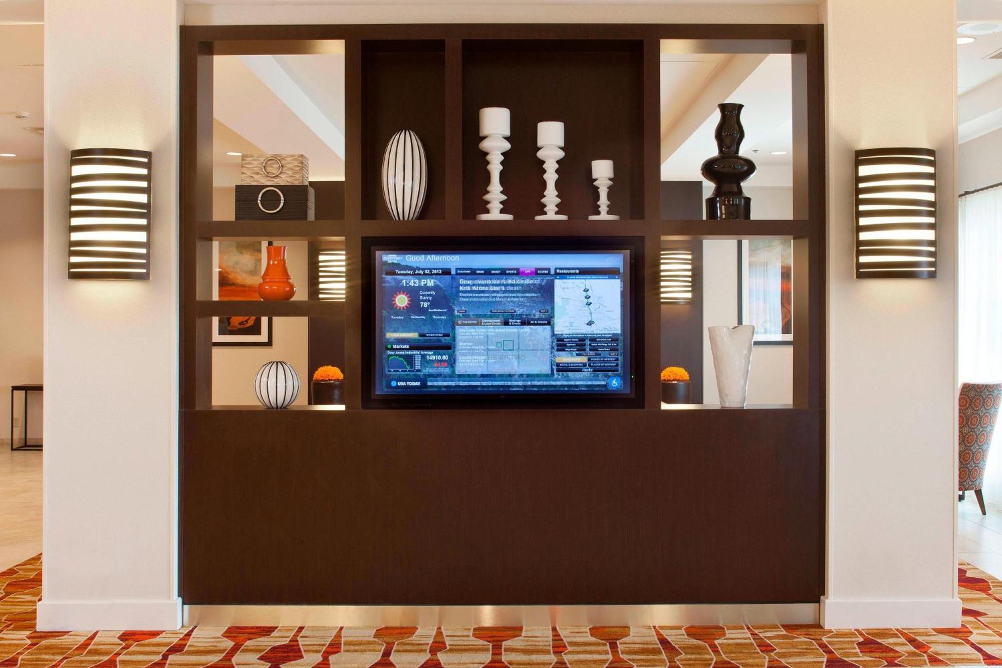 คอร์ตยาร์ด พูโบล ดาวน์ทาวน์ Hotel พัวโบล ภายนอก รูปภาพ